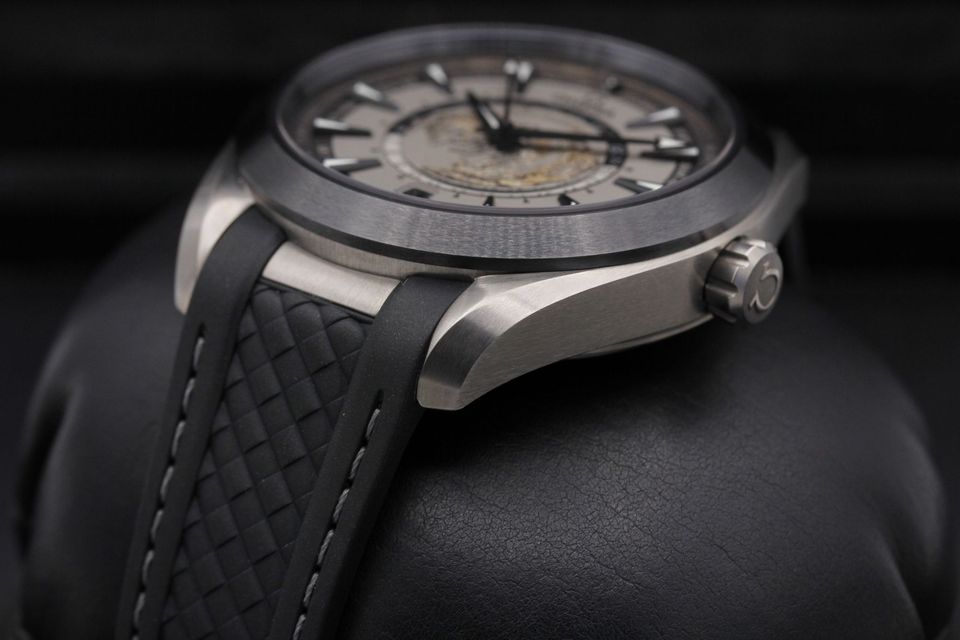 Omega Aqua Terra 150m Gents 220.92.43.22.99.001 Image 2